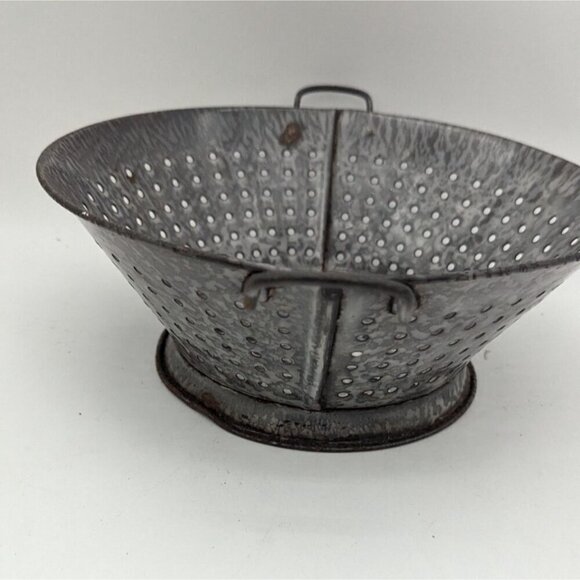 vintage Gray Graniteware Footed Colander Strainer Handles Enamelware 10 w x 4.5H - Picture 8 of 9
